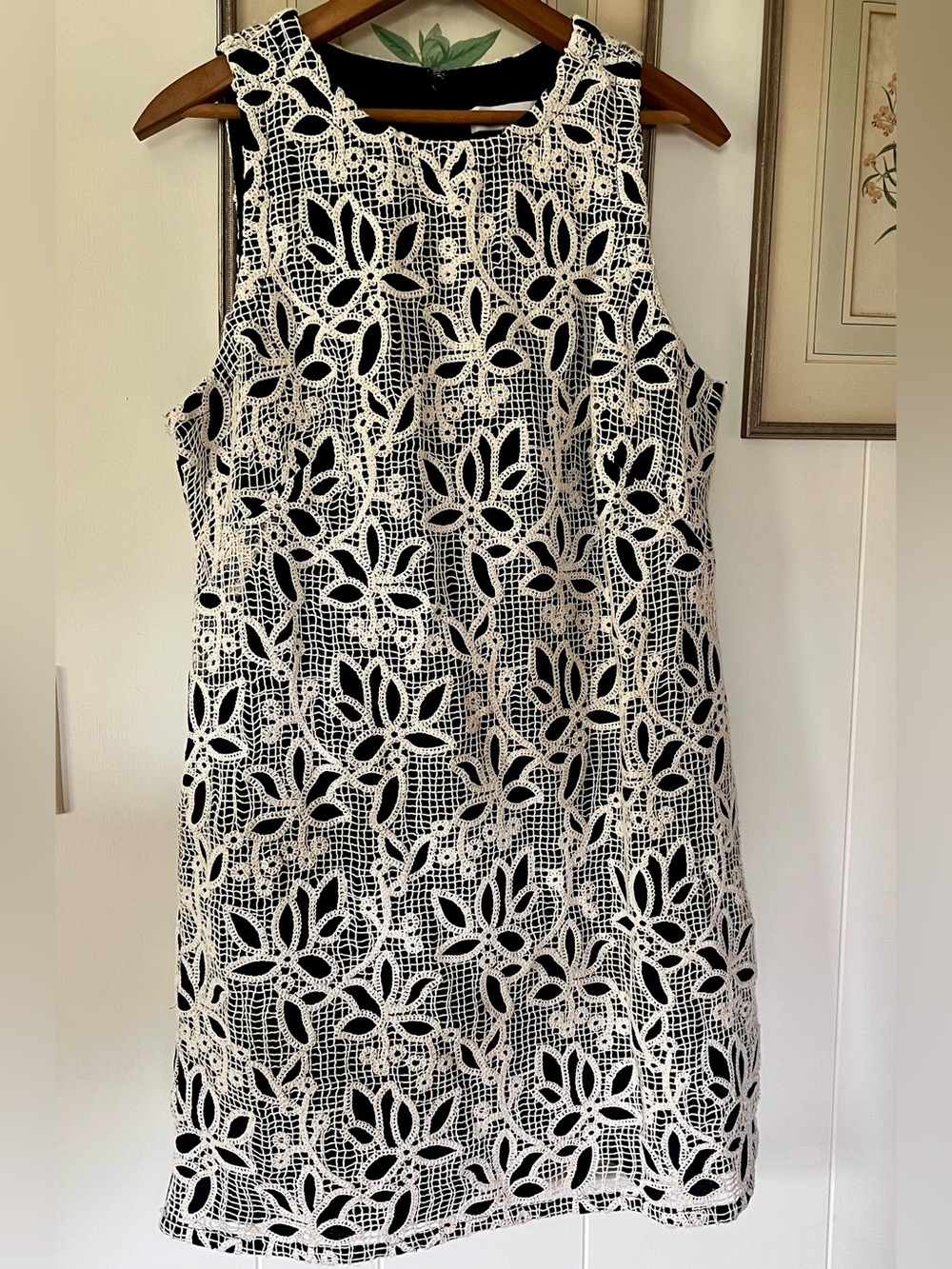 LOFT Women’s Cream & Black Crochet Overlay Sleeveless Shift Dress Size 12 NWT